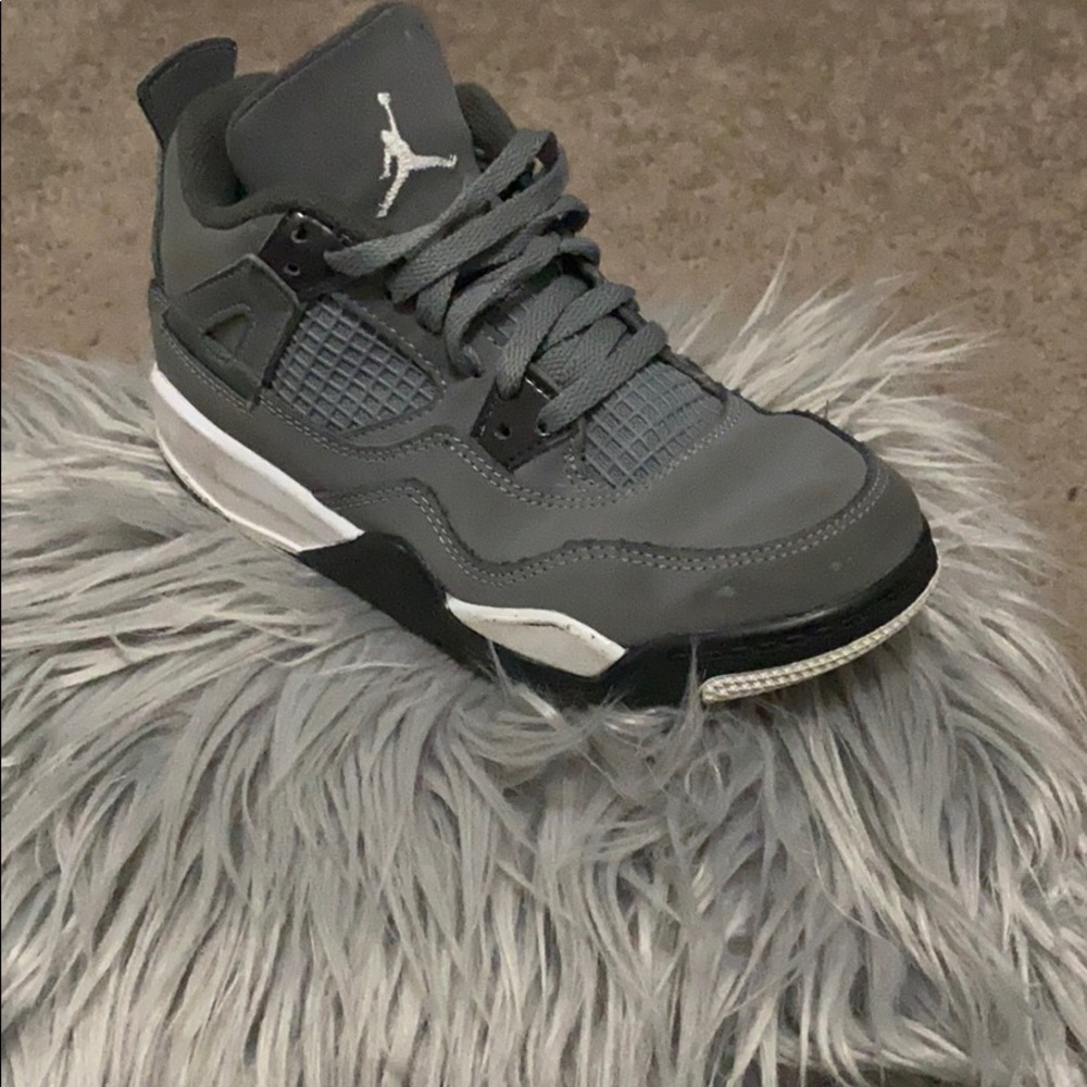 Jordan 4 Retro